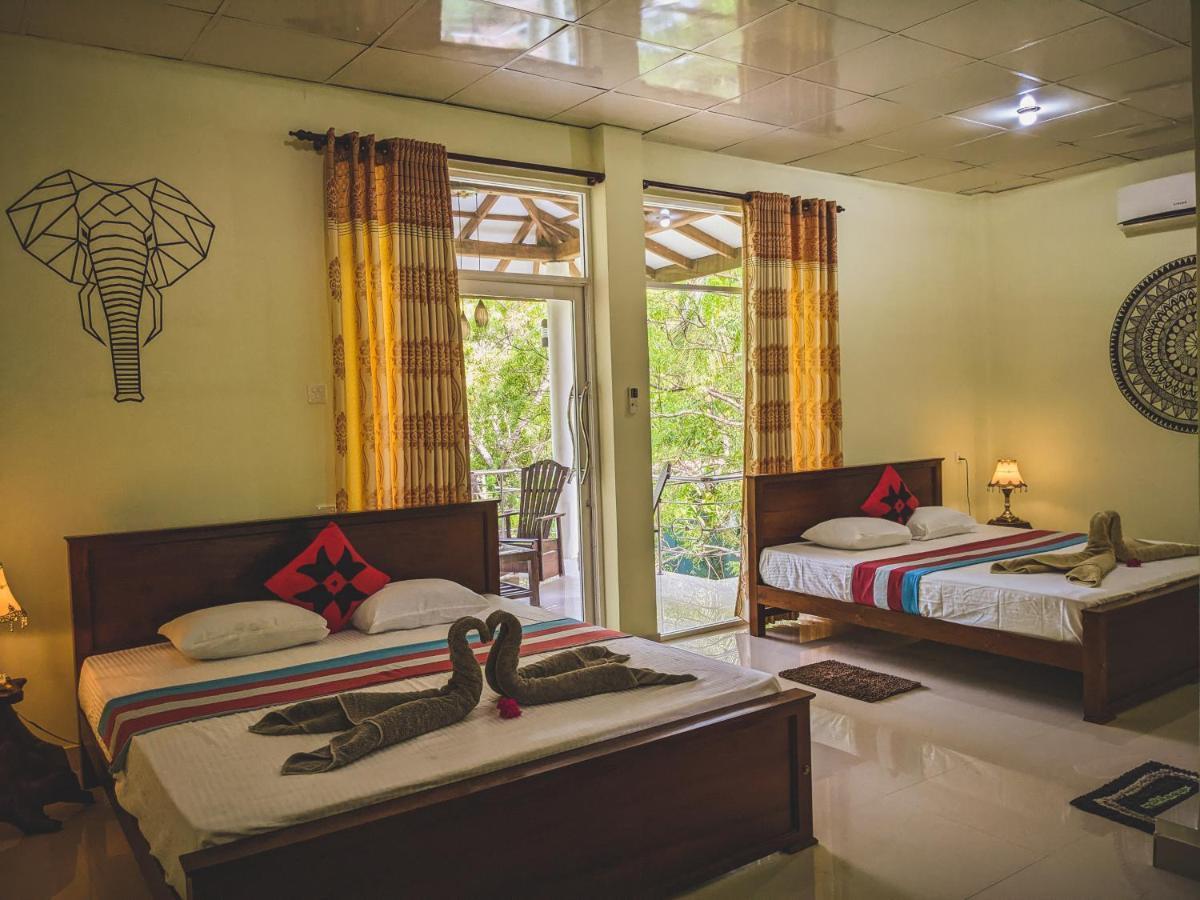 Choona Lodge 'View Of Sigiriya & Pidurangala With Sunrise' Exterior foto