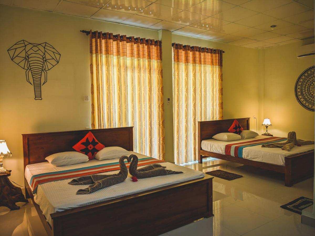 Choona Lodge 'View Of Sigiriya & Pidurangala With Sunrise' Exterior foto