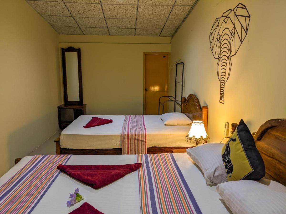 Choona Lodge 'View Of Sigiriya & Pidurangala With Sunrise' Exterior foto